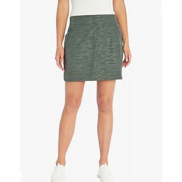 NEW! Orvis| Small | Embossed| Small | Skort - Picture 16 of 16